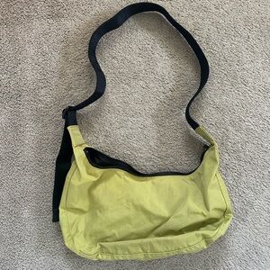 Medium crescent baggu - lemongrass